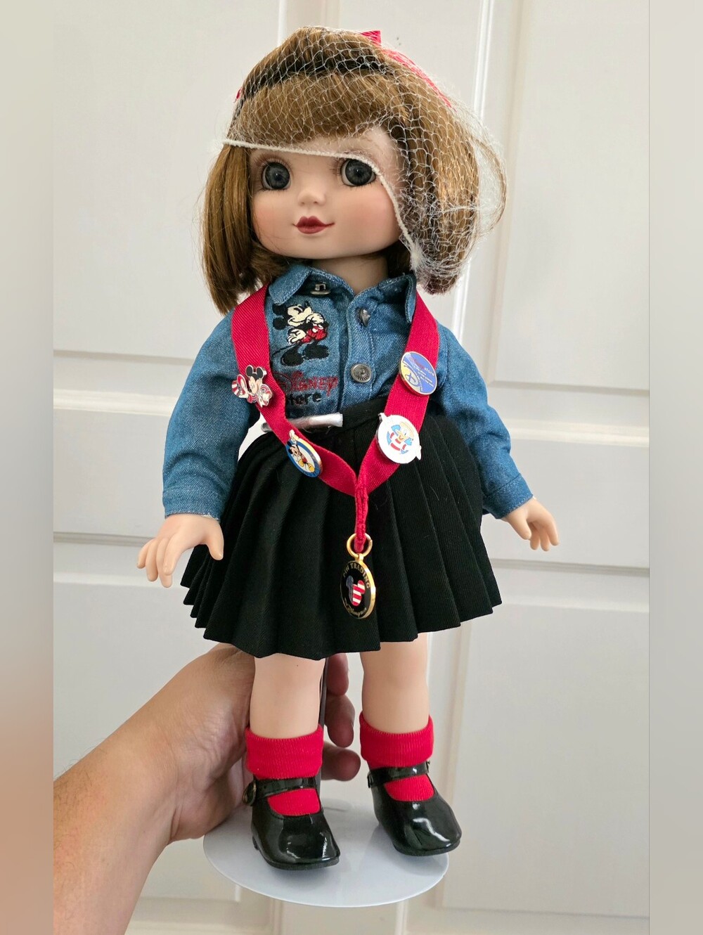Disney X Marie Osmond Adora Belle Disneyland Store Pin Trader Doll 2002 rare